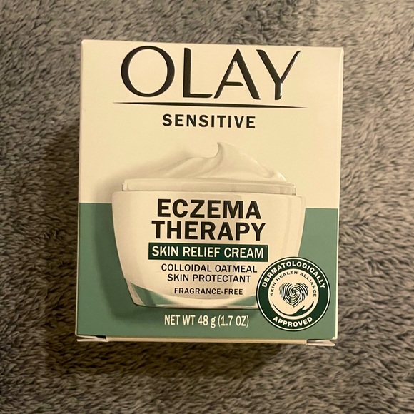 NIB OLAY Sensitive Eczema Therapy Skin Relief Cream - Picture 1 of 5